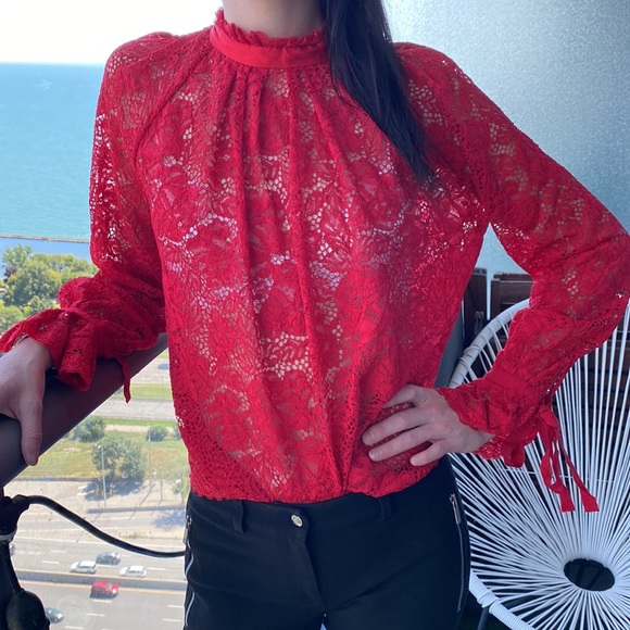 Marciano Lace mock neck long sleeve Top in Red size small - Picture 4 of 7